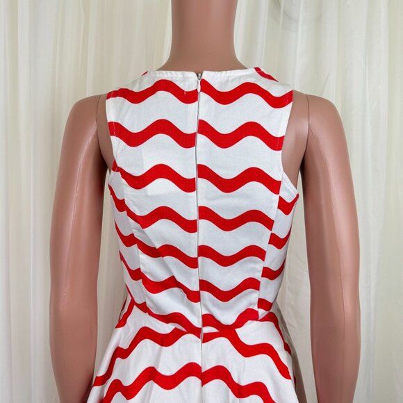 Women's Signature8 Fit & Flare Orange & White Wavy Stripe Skater Dress Sz Small - Picture 7 of 11